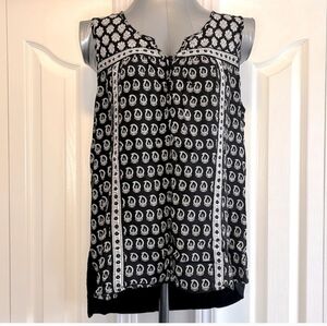 Ricki's Black and White Patterned Top